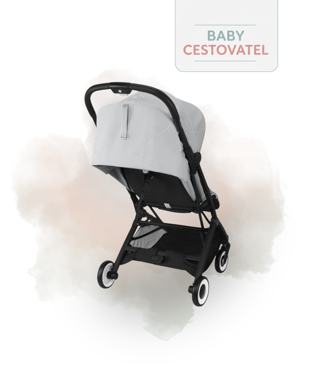 Pohled zezadu na světle šedý cestovní kočárek Cybex Orfeo, ukazující detaily konstrukce a úložného košíku na jemném akvarelovém pozadí – Baby cestovatel.